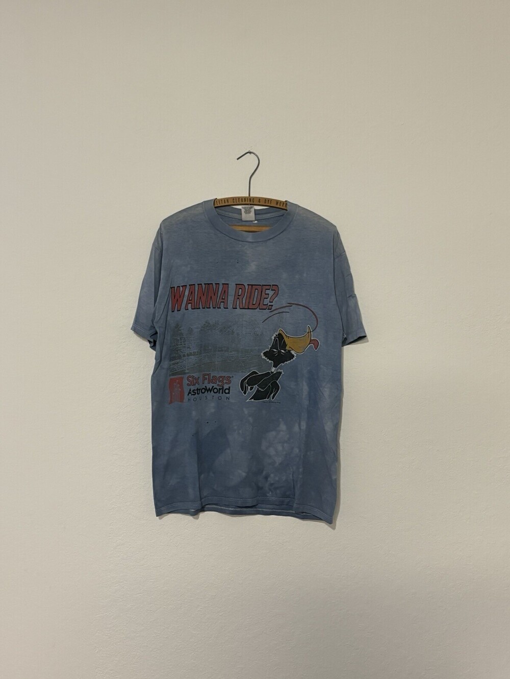 Vintage 90s Six Flags Astroworld Houston Travis Scott Looney Tunes Shirt Size L